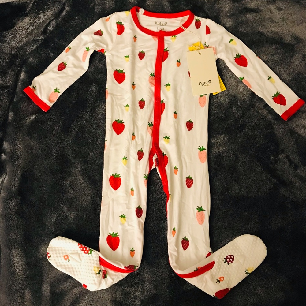 Kyte Baby Onepiece Strawberries